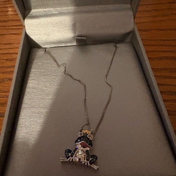 Silver Pendant Necklace - Picture 4 of 4